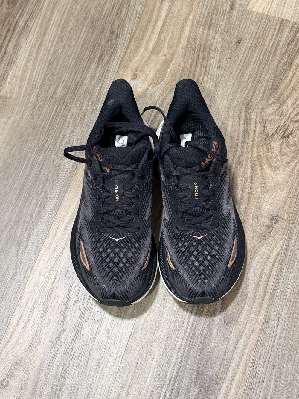 Hoka Black Running Shoes - Clifton 9